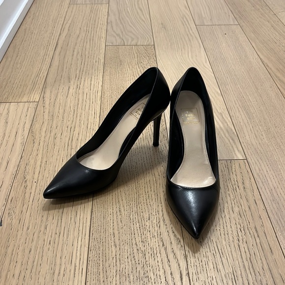 Black leather pumps from The Shoe Box (Made in Italy) - Picture 1 of 4